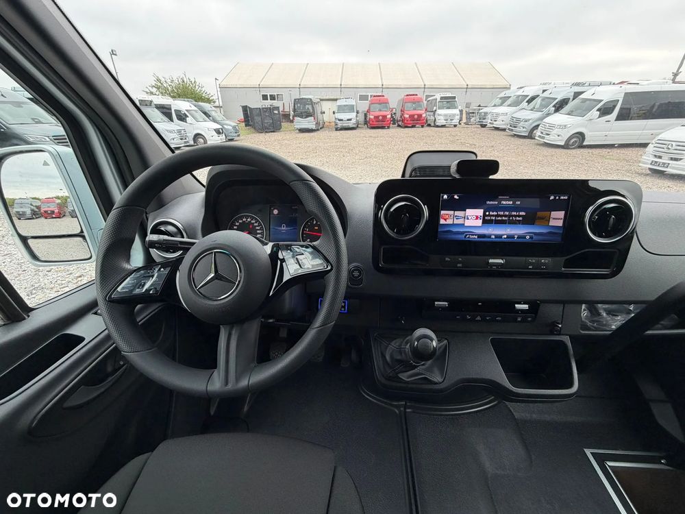 Mercedes-Benz Sprinter 519 - 16