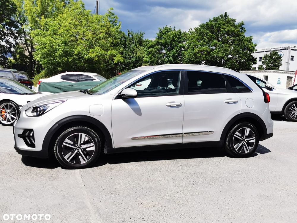 Kia Niro 1.6 GDI Plug-in Hybrid M - 4