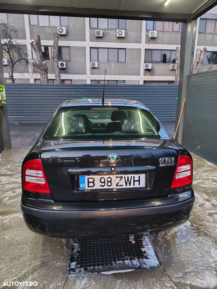 Skoda Octavia Tour 1.9 TDI Aut - 1