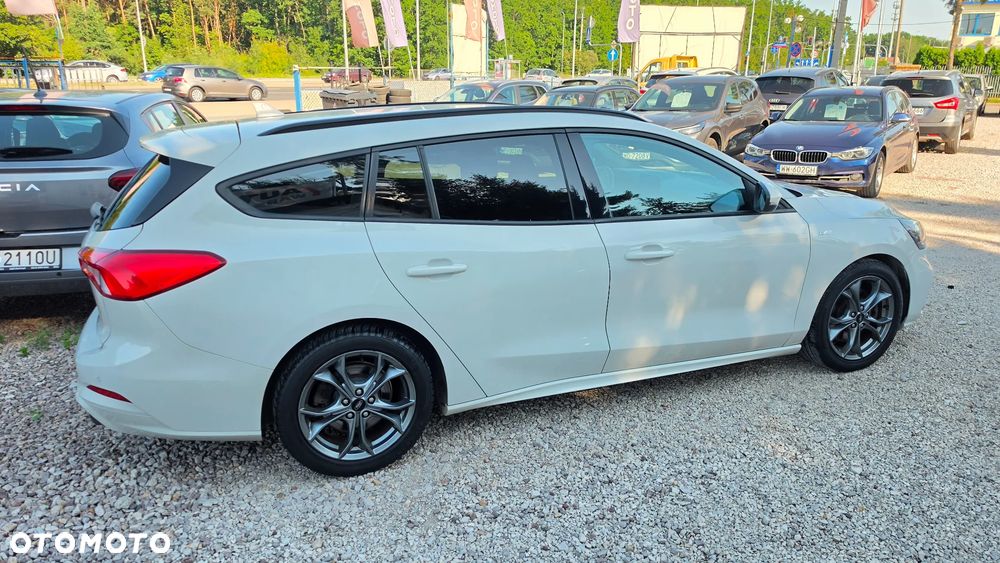 Ford Focus 1.5 EcoBoost ST-Line - 35