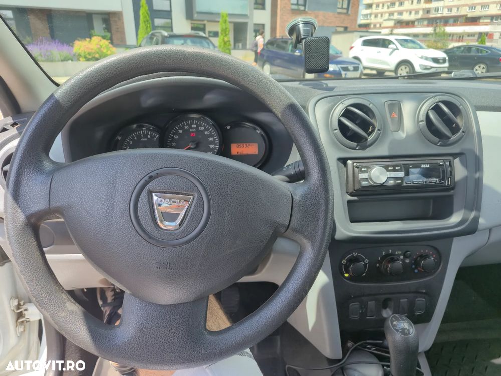 Dacia Logan 1.2 75CP Acces - 10
