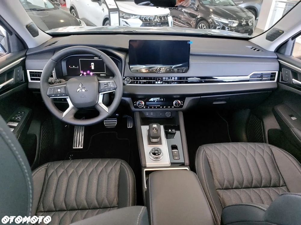 Mitsubishi Outlander PHEV Instyle - 7