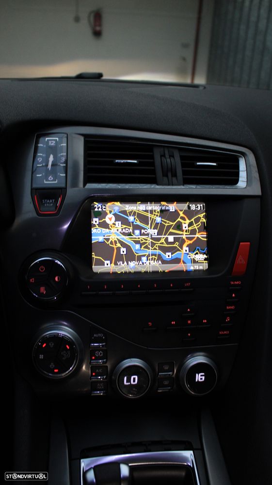 Citroën DS5 e-HDi 115 EGS6 SoChic - 13