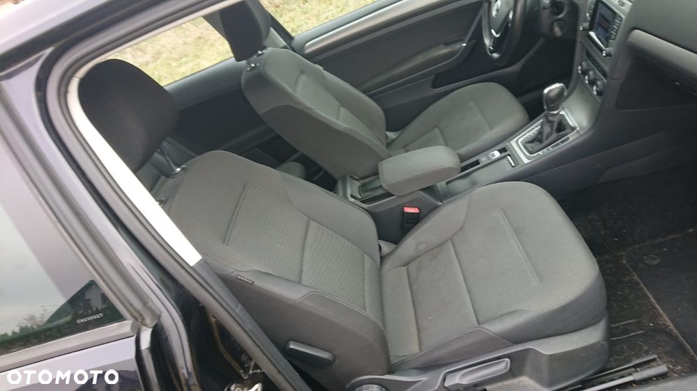 Volkswagen Golf - 19