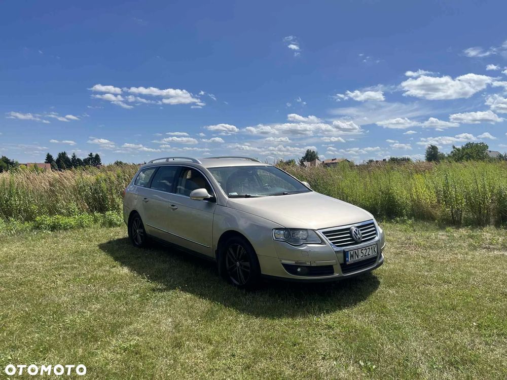 Volkswagen Passat 2.0 FSI Highline - 3