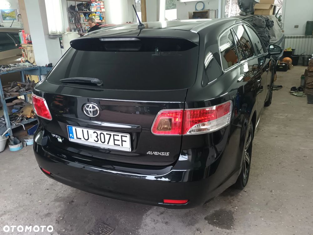 Toyota Avensis 1.8 Premium EU5 - 7
