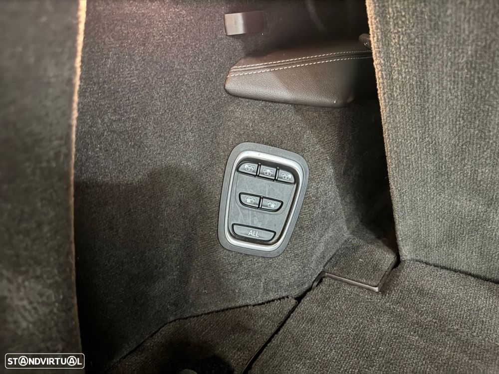 Renault Espace 1.6 dCi Initiale Paris EDC - 15