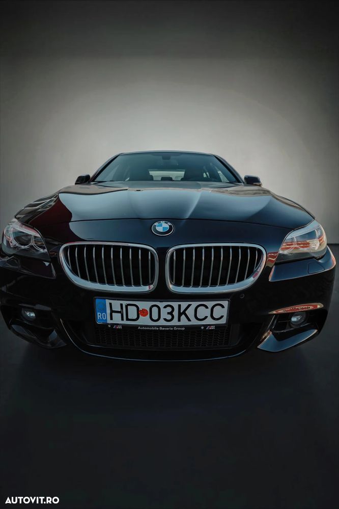 BMW Seria 5 530d xDrive AT - 12