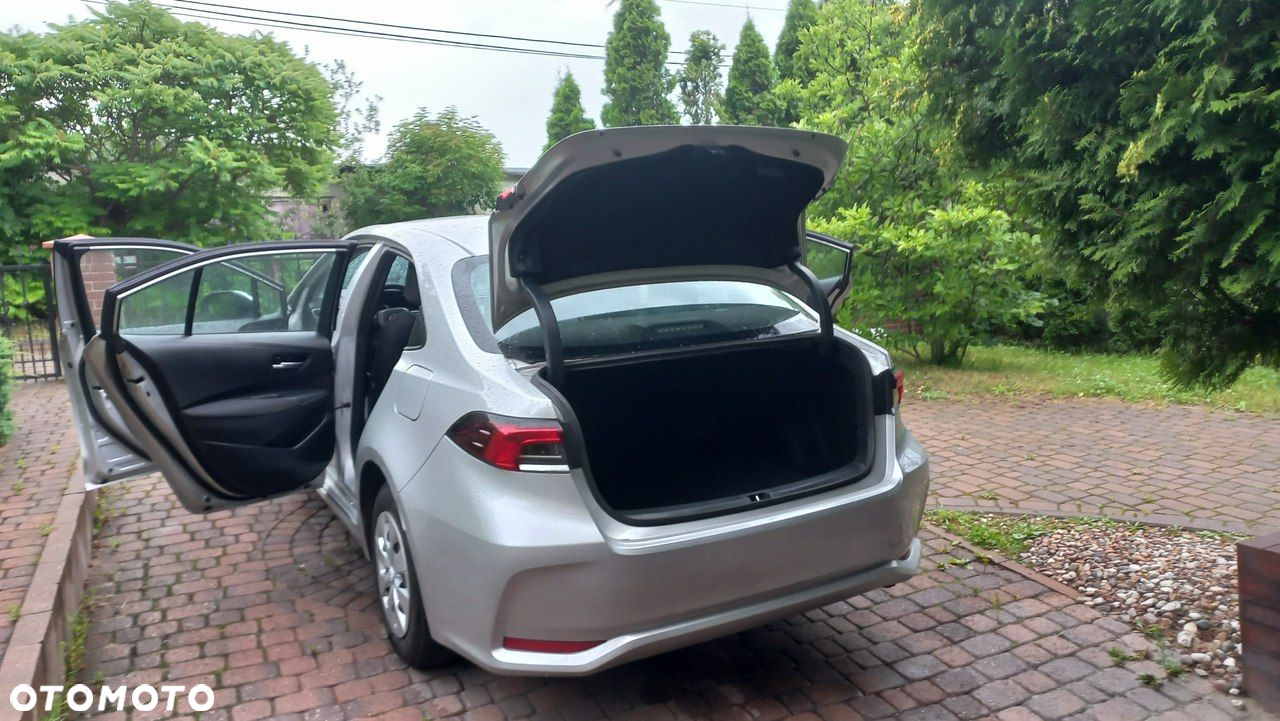 Toyota Corolla - 24