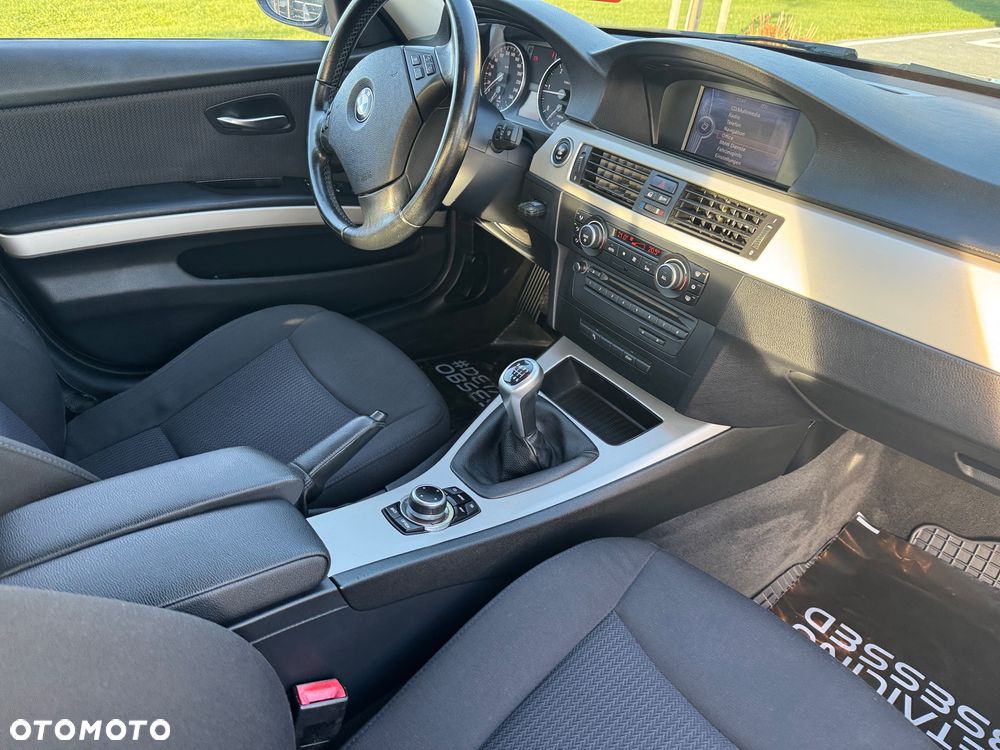 BMW Seria 3 316d - 27