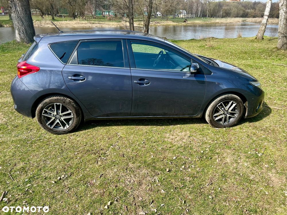Toyota Auris 1.6 Valvematic Multidrive S Executive - 8