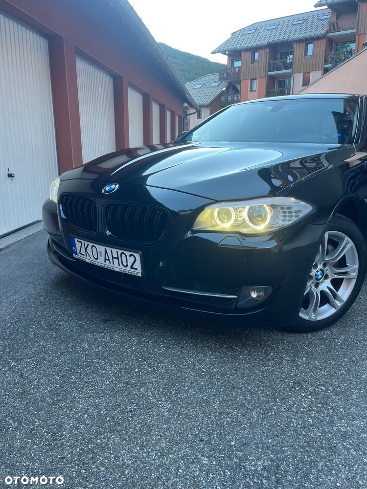 BMW Seria 5 530d xDrive - 10