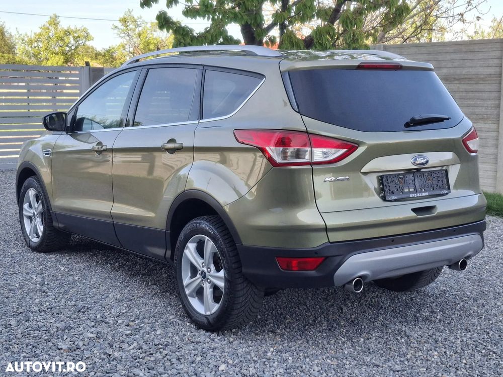 Ford Kuga 2.0 TDCi 4x4 Aut. Titanium - 4