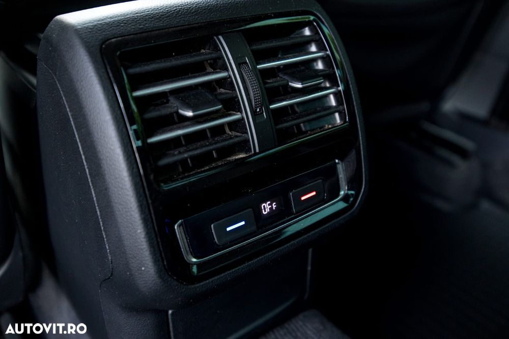 Volkswagen Passat - 27