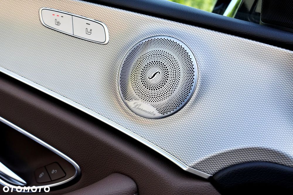 Mercedes-Benz Klasa E 220 d AMG - 38