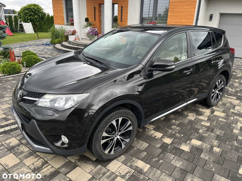 Toyota RAV4 - 1