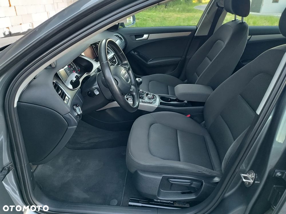 Audi A4 Limousine 1.8 TFSI Ambiente - 12