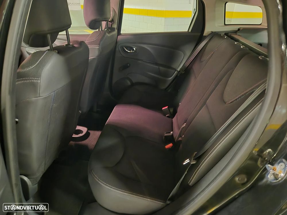 Renault Clio Sport Tourer 1.5 dCi Dynamique S - 21