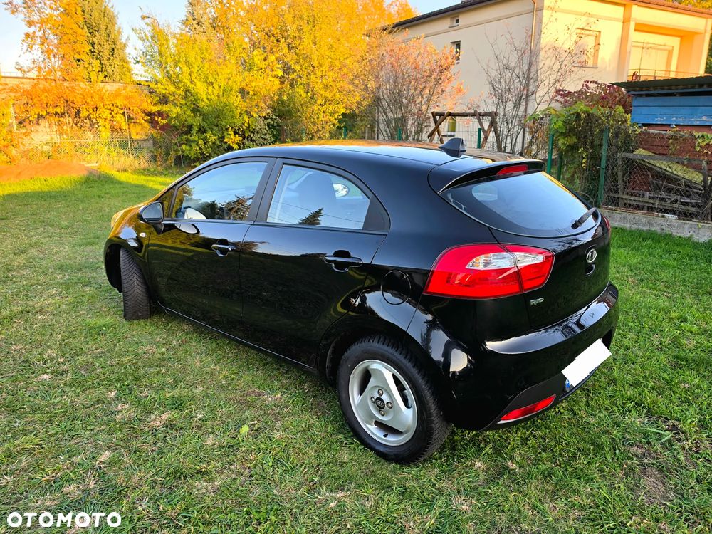 Kia Rio 1.2 Attract - 14