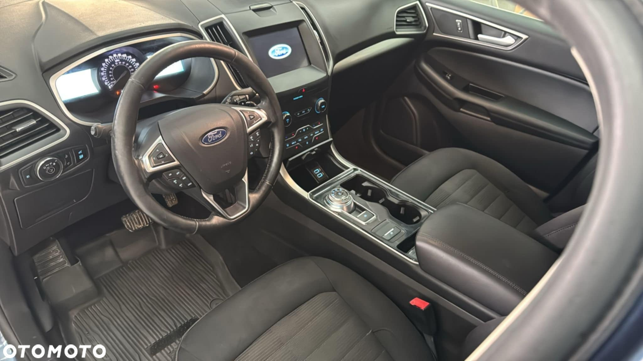 Ford Edge - 7