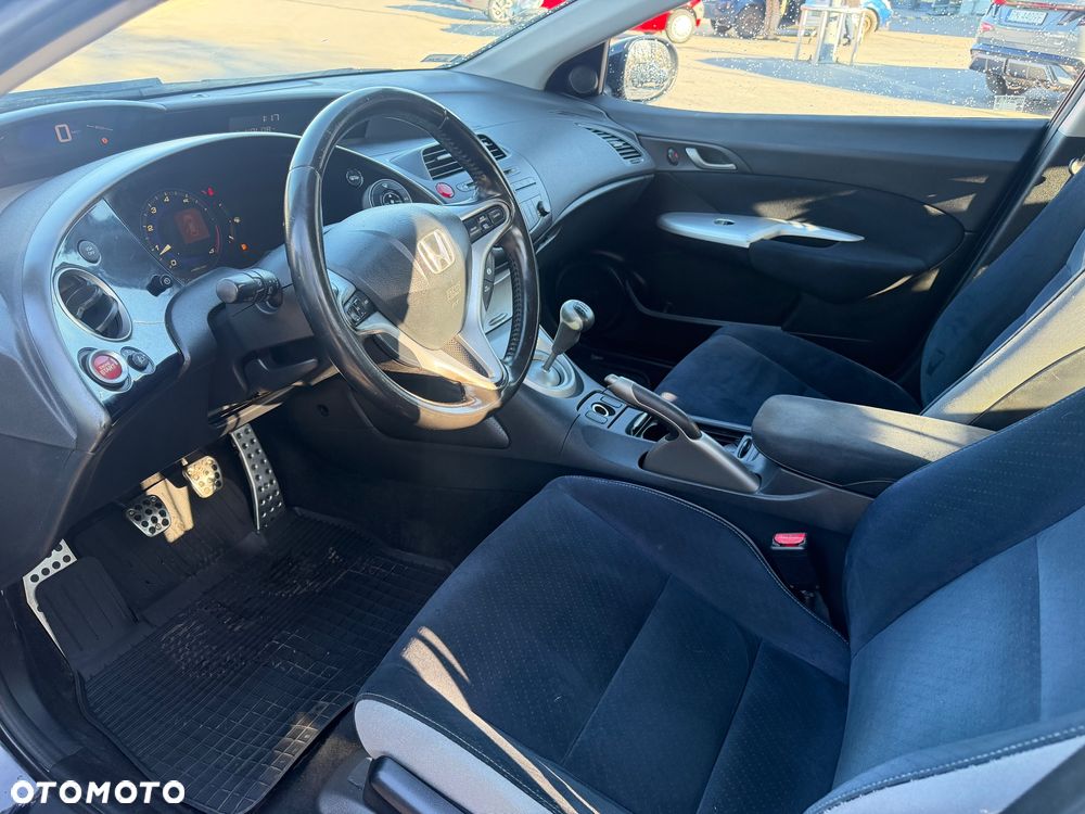 Honda Civic 1.8i-VTEC Sport - 8