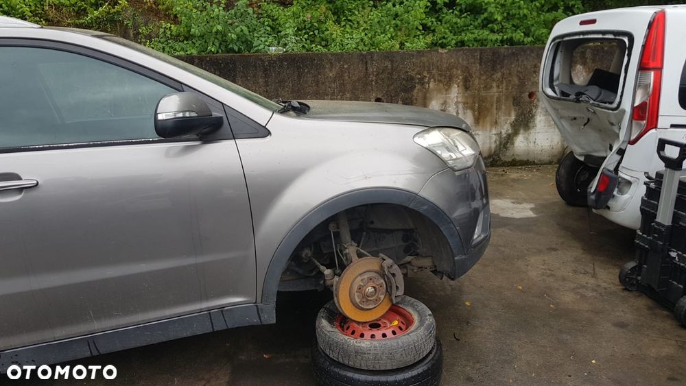 SSANGYONG KORANDO III PRZED LIFT EAX MASKA ZDERZAK BLOTNIKI LAMPY CHLODNICE PRZOD KPL - 3