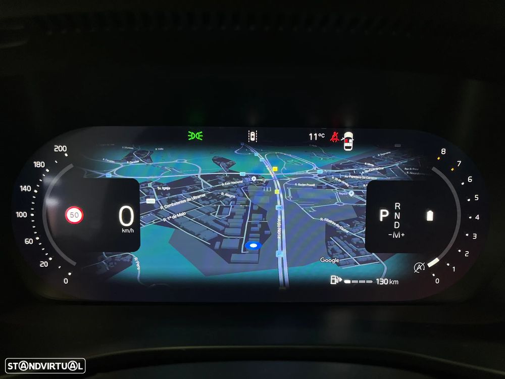 Volvo XC 40 2.0 B3 Black Edition - 28