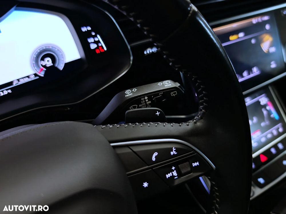 Audi Q8 55 TFSI quattro Tiptronic - 18