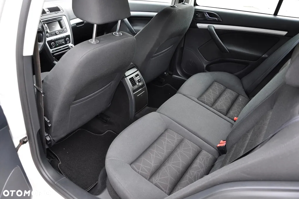 Skoda Octavia 1.4 TSI Family - 25