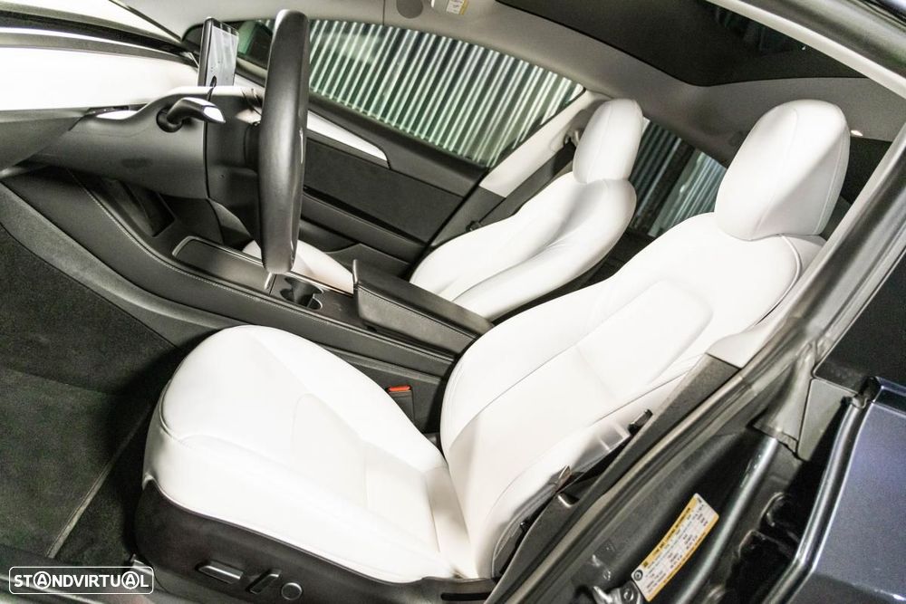 Tesla Model 3 Long Range AWD Dual Motor - 28