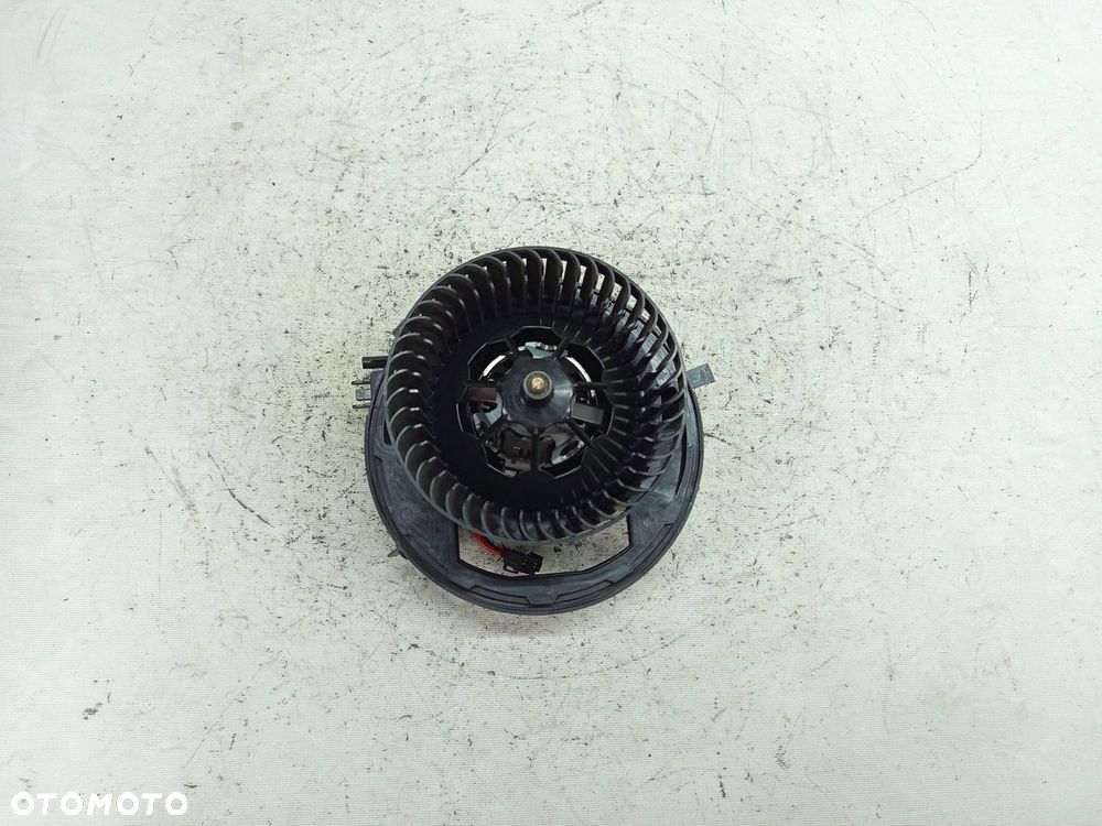 WENTYLATOR NAWIEWU DMUCHAWA VW PASSAT B8 3Q1819021A - 2