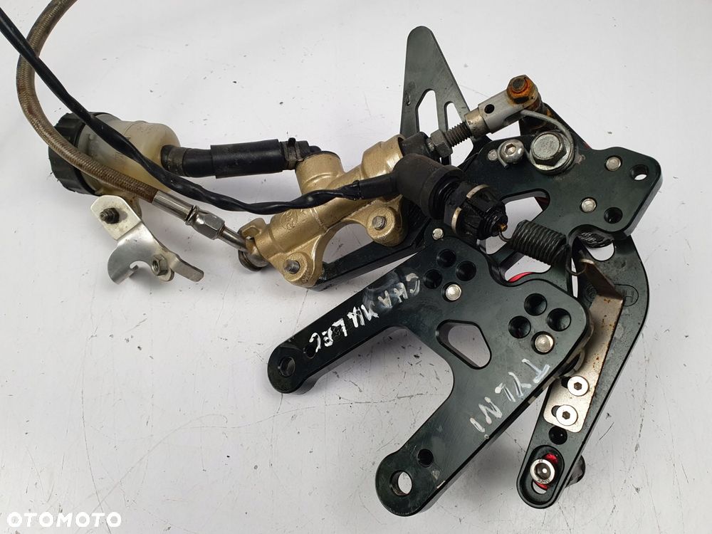 POMPKA HAMULCOWA SET PODNÓŻEK TYŁ Yamaha YZF-R6 R6 RJ11 dźwignia arashi - 7