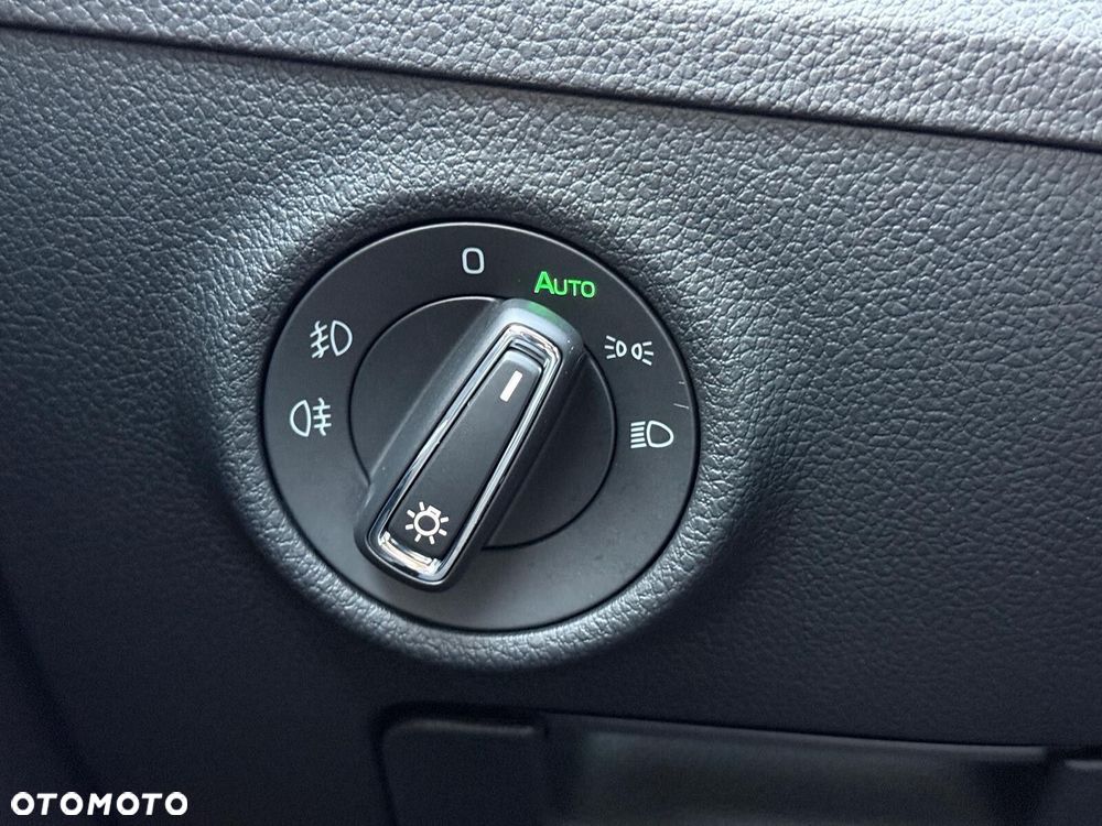 Skoda Superb 2.0 TDI SCR 4x4 Style DSG - 33