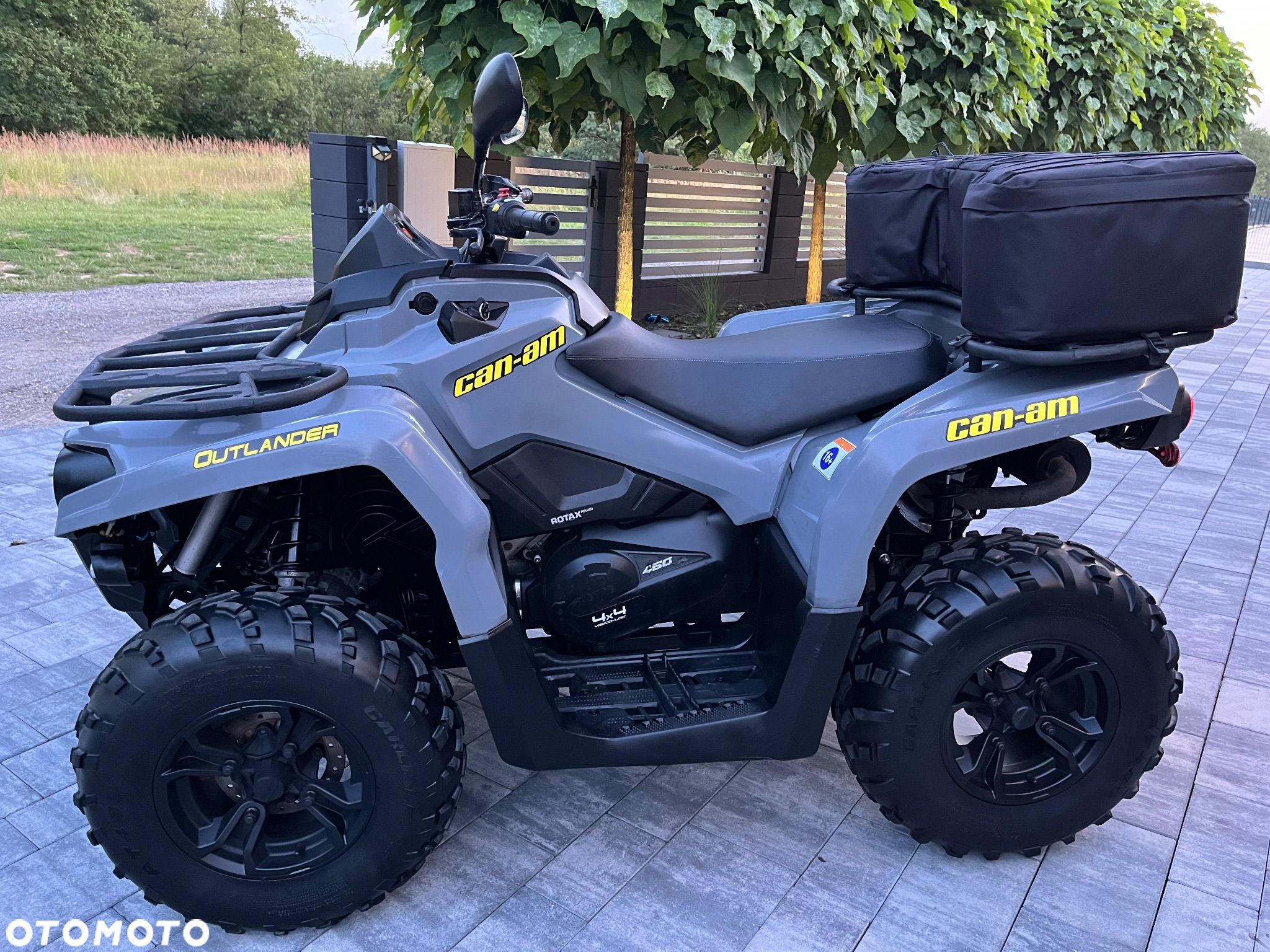 Can-Am Outlander