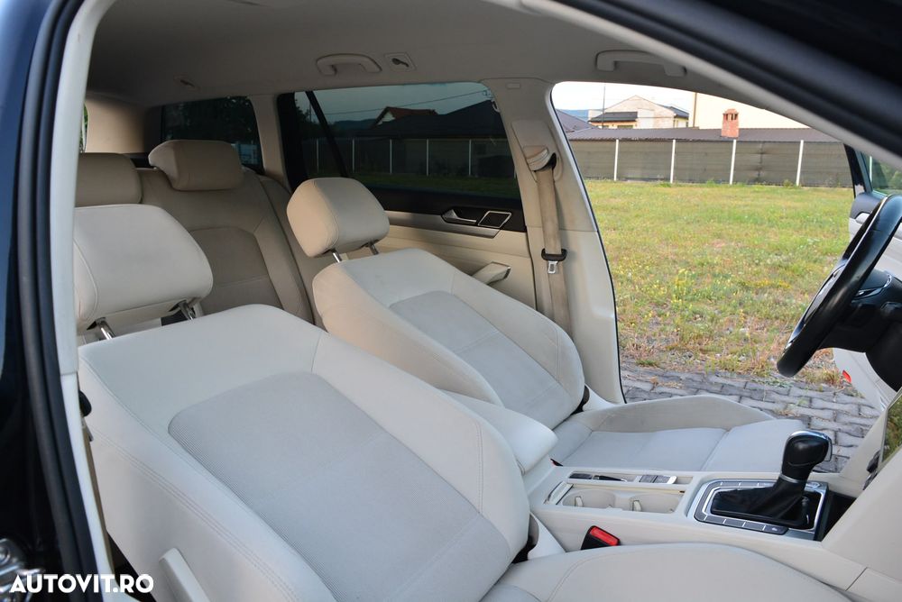 Volkswagen Passat - 9