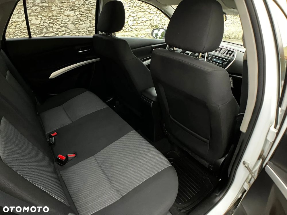 Suzuki SX4 S-Cross 1.6 Comfort - 8