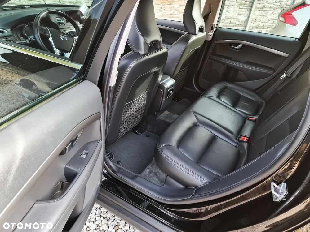 Volvo XC 70 D5 AWD Geartronic Summum - 3
