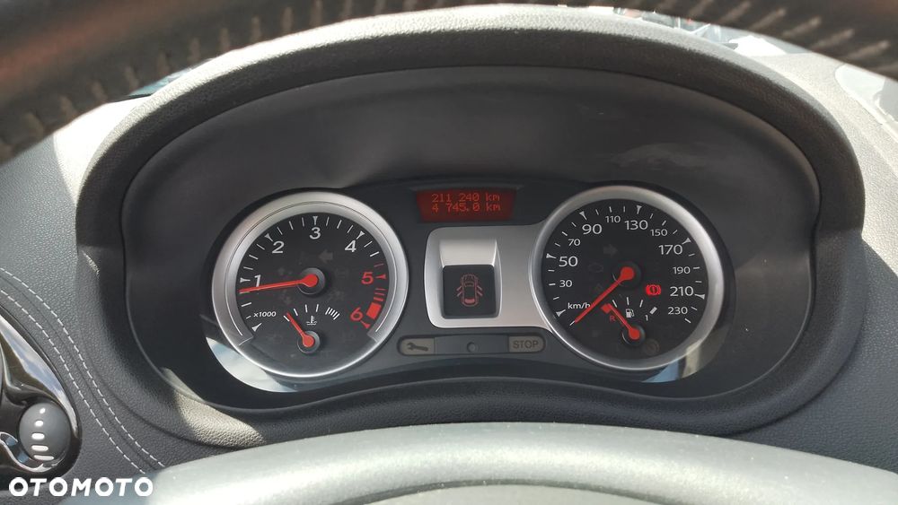 Renault Clio 1.5 dCi 90 FAP Luxe - 10