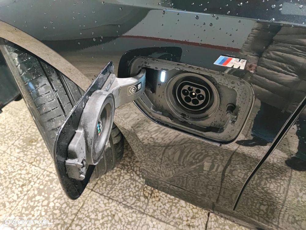 BMW 330 e Pack M Auto - 10