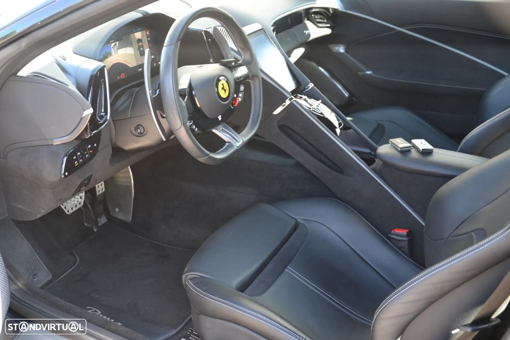 Ferrari Roma 3.9 Twin-Turbo V8 - 22