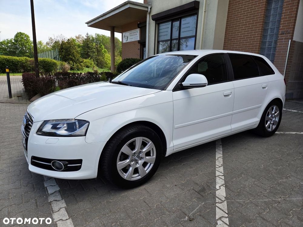 Audi A3 Sportback 1.4 TFSI Attraction - 4