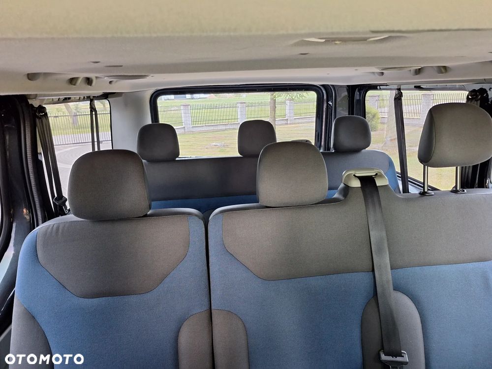 Renault Trafic FAP Grand Passenger Black Edition - 32