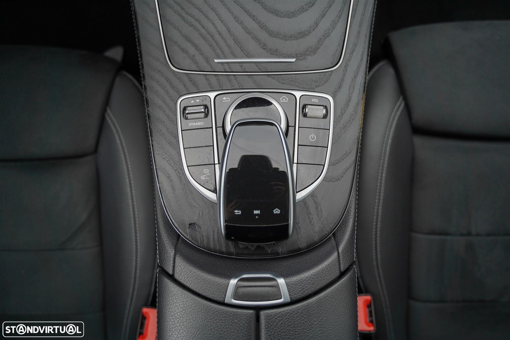 Mercedes-Benz E 300 de AMG Line - 24