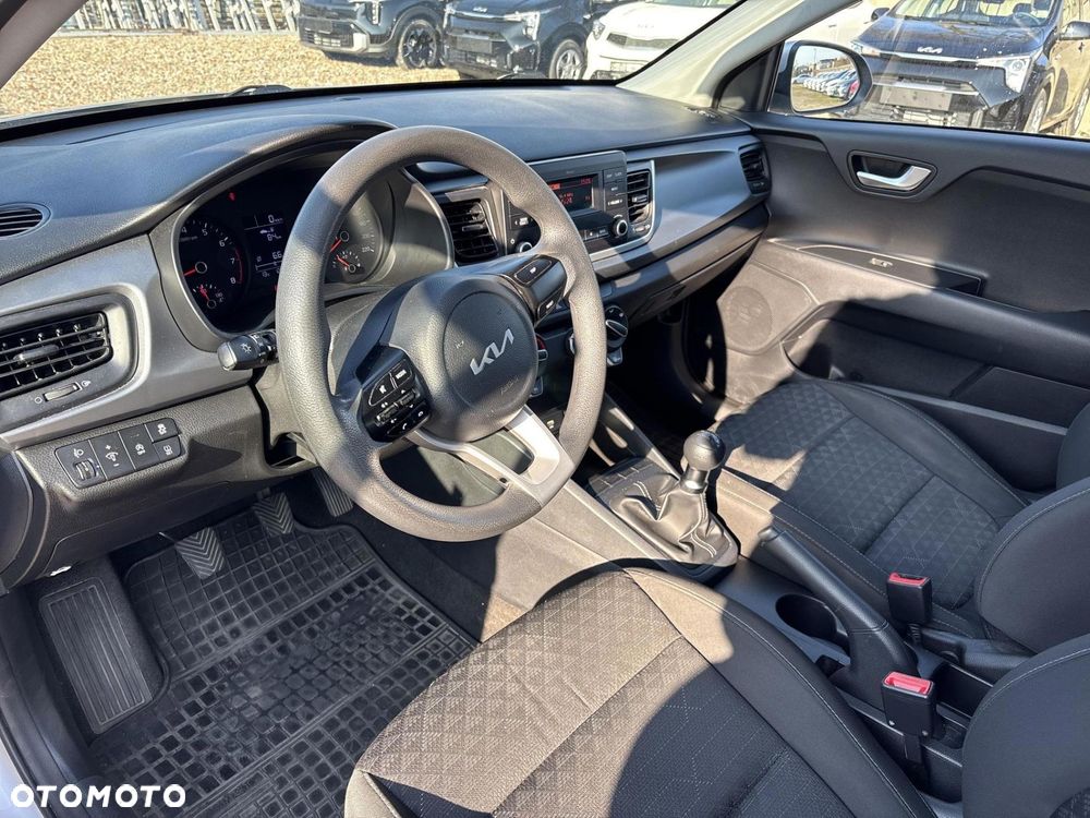 Kia Rio 1.2 M - 9