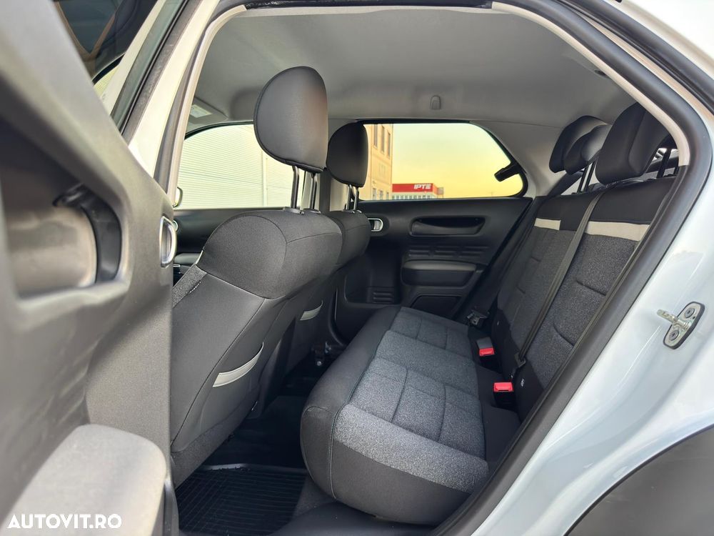 Citroën C4 Cactus 1.2 PureTech S&S EAT6 Shine - 11