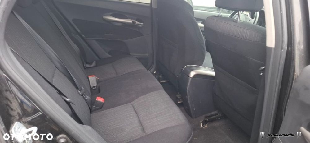 Toyota Auris 1.6 VVT-i Sol - 10