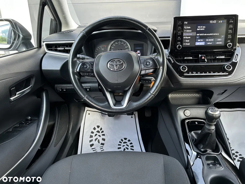 Toyota Corolla - 4