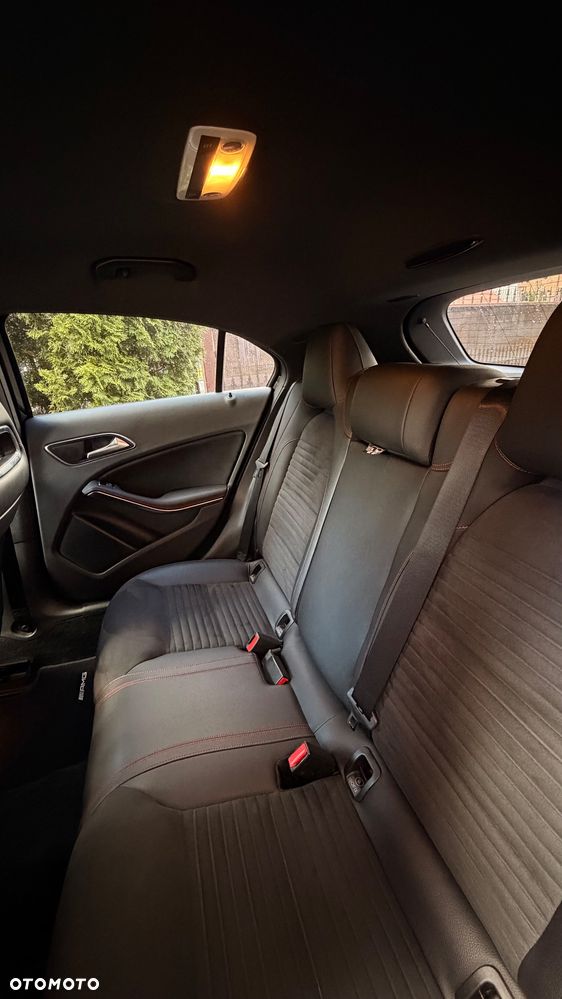 Mercedes-Benz Klasa A 220 d - 13