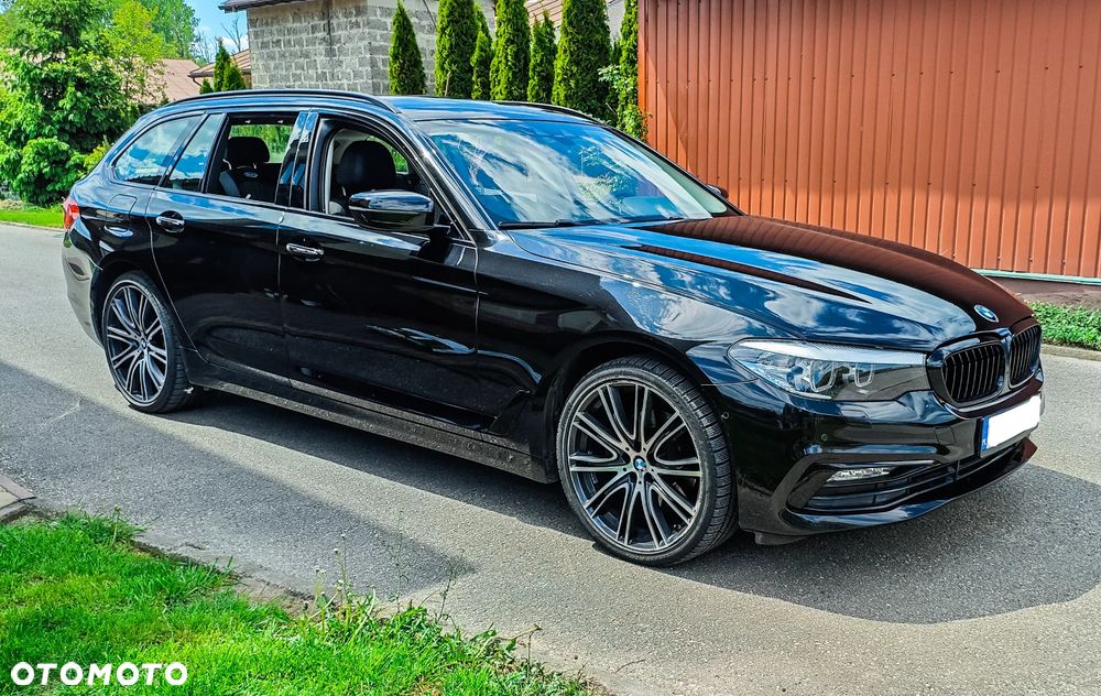 BMW Seria 5 520d xDrive Sport Line - 1