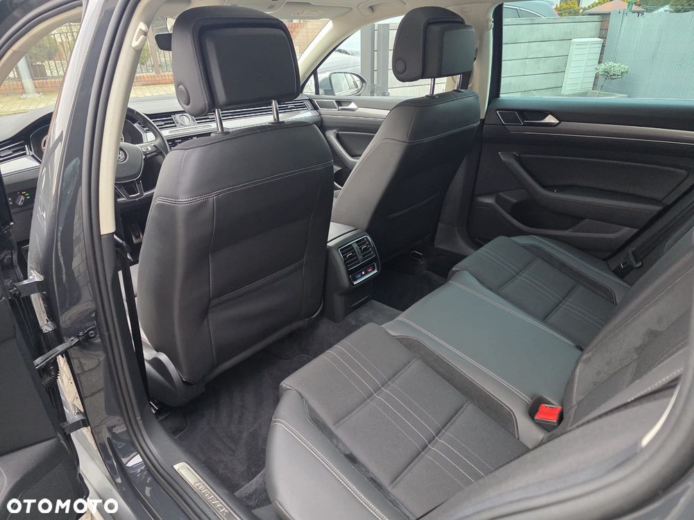 Volkswagen Passat 2.0 TDI SCR (BlueMotion Tech) 4Mot DSG Comfortline - 34